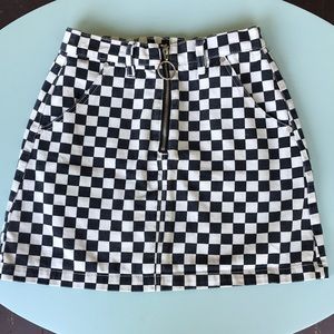 Checkerboard mini skirt 🤘